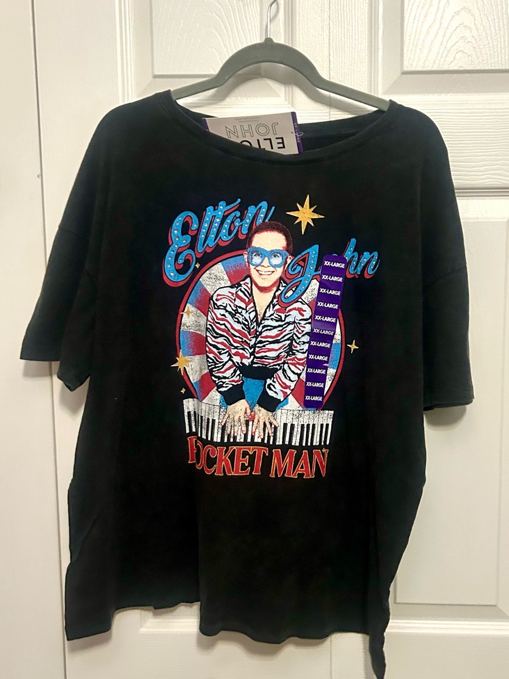 Elton John Black 'Rocket Man' Graphic Short-Sleeve Tee unisex xxl